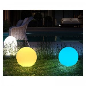 Boule lumineuse LED RGBW 30cm en résine blanche 5W IP65 sans fil