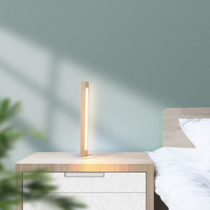lampe de chevet moderne en bois