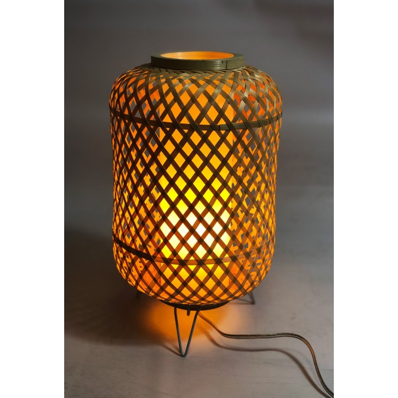 Lampe de table en bambou