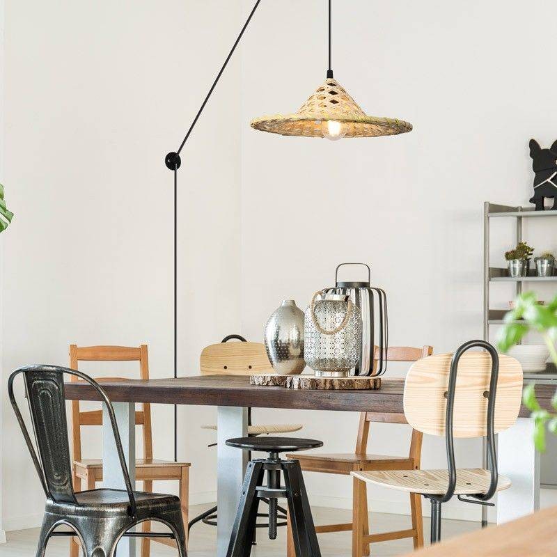 Suspension en bambou avec prise "NONA" Suspension en bambou avec prise "NONA"