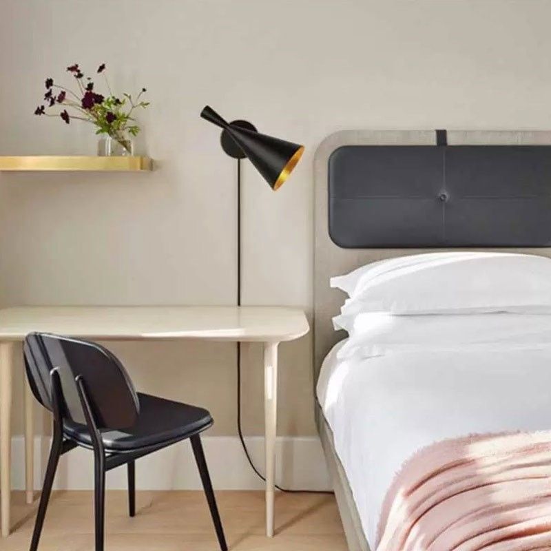 Applique avec interrupteur et prise Applique avec interrupteur et prise