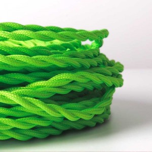 Câble tressé enrobé d'un tissu à effet soie de couleur vert poussin