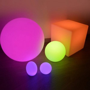 Boule lumineuse LED RGBW 30cm