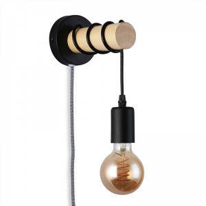 Lampe murale en bois avec interrupteur et prise "MILA"