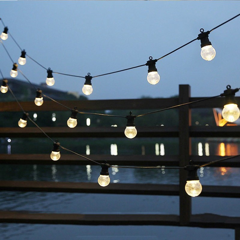 Guirlande solaire LED avec batterie 8 mètres avec 10 ampoules intégrées Guirlande solaire LED avec batterie 8 mètres avec 10 ampoules intégrées