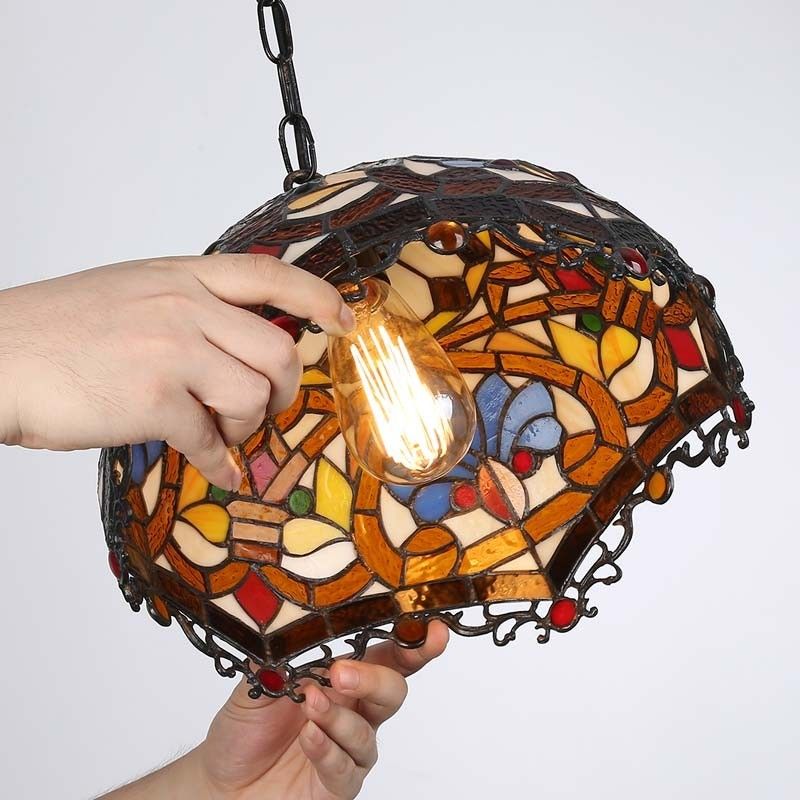 Lampe à suspension d'inspiration Tiffany avec mosaïque florale en verre Lampe à suspension d'inspiration Tiffany avec mosaïque florale en verre