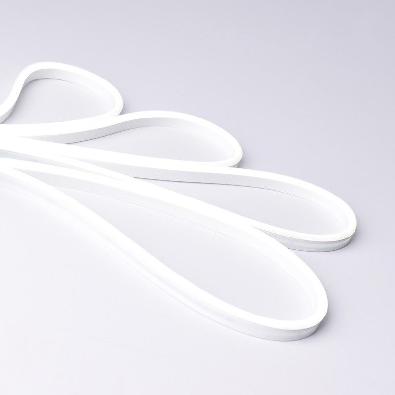 Néon LED flexible de 5 mètres 24V 6x13mm IP67 Néon LED flexible de 5 mètres 24V 6x13mm IP67
