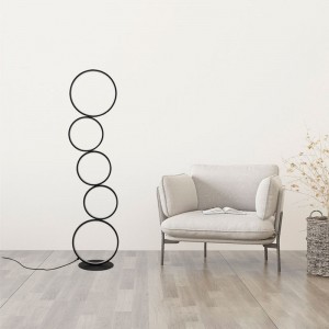 Beau lampadaire LED cercles superposés