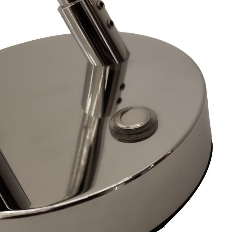 Bouton qui règle l'intensité de lumière Bouton qui règle l'intensité de lumière