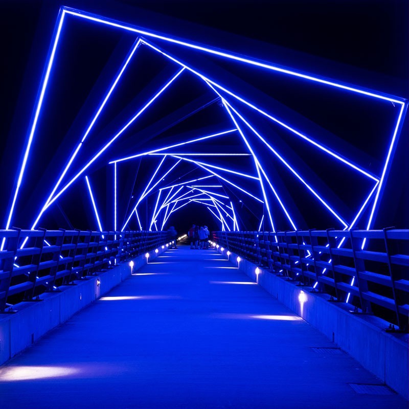 Forte luminosité et grande efficacité