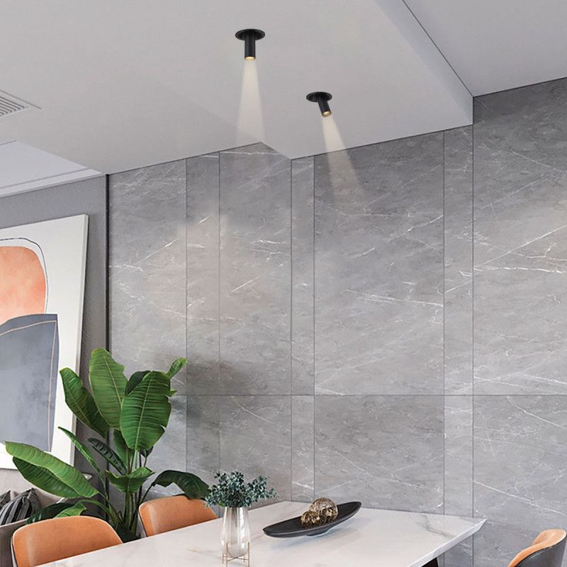 Tension nominale : 220-240 V/AC Tension nominale : 220-240 V/AC