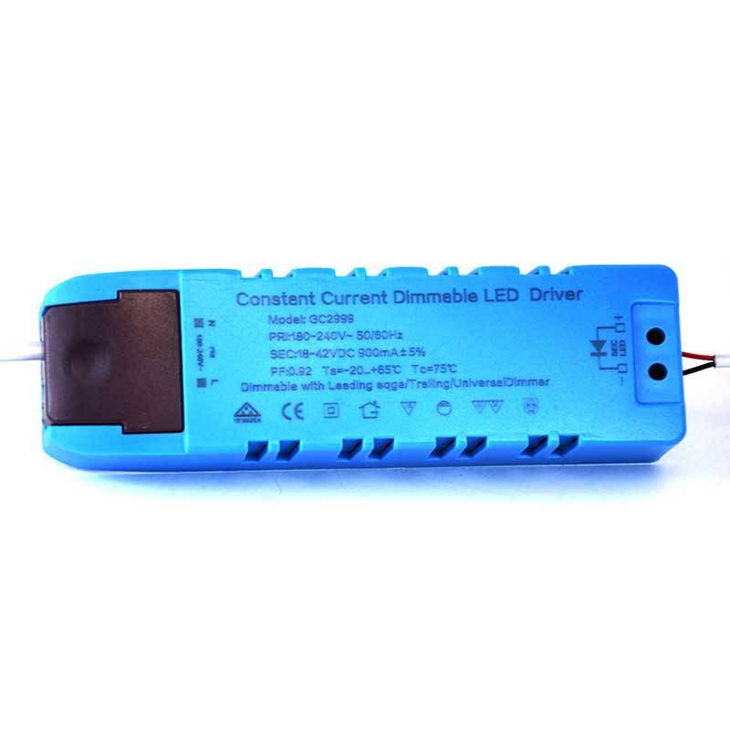 Driver dimmable 230V Triac pour panneaux LED 45W