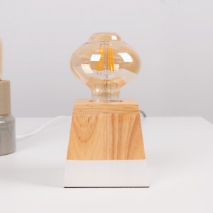 Ampoule LED à filament Bulle en verre ambré E27 4 W (équivalent 30 W)