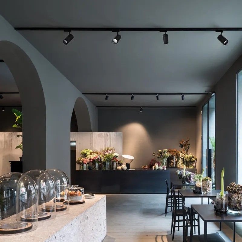 Spot triphasé pour commerces Spot triphasé pour commerces