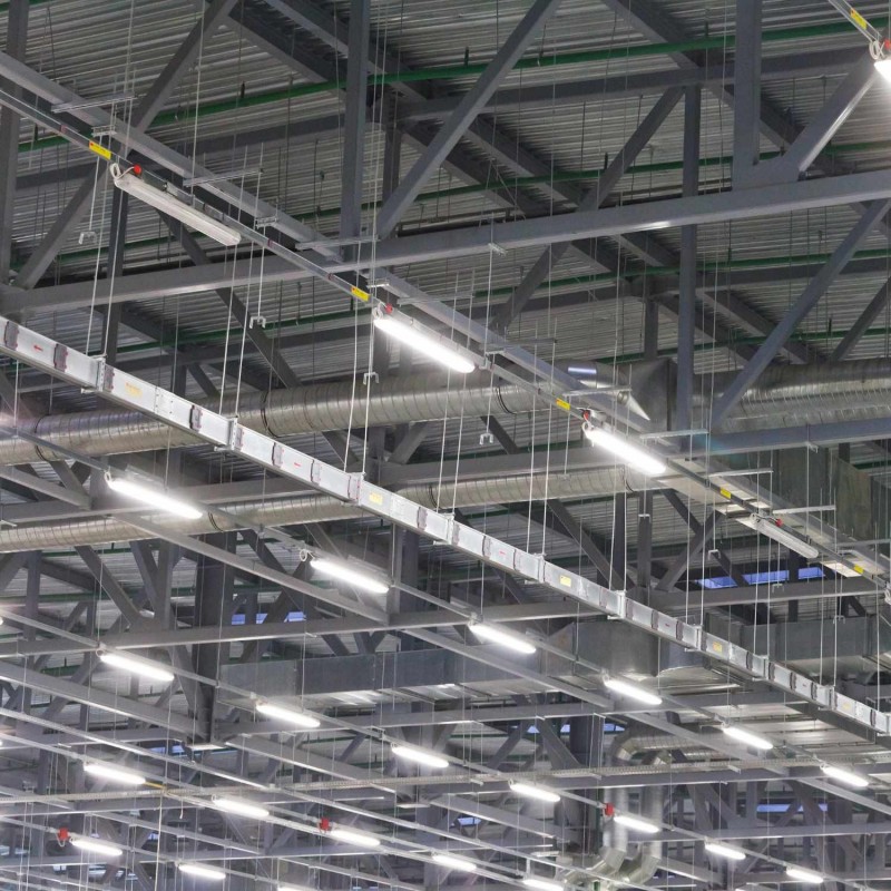 Luminaire LED étanche câblage traversant