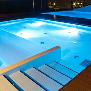 Spot LED pour piscine