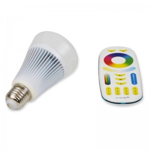 Ampoule LED RGBWW radio-fréquence