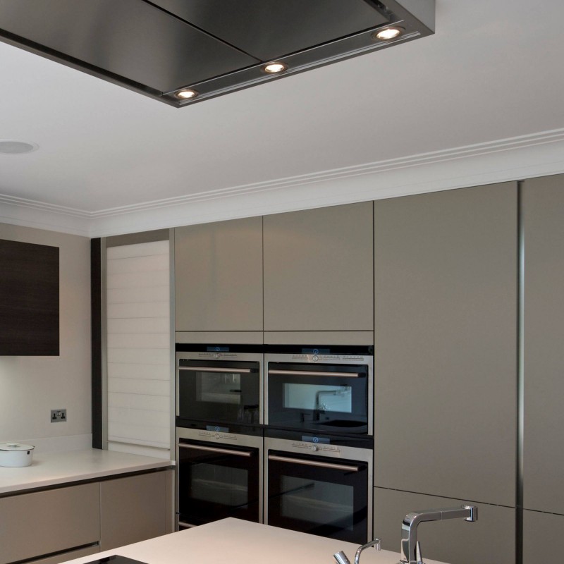 Spot avec ampoule et collerette Spot avec ampoule et collerette