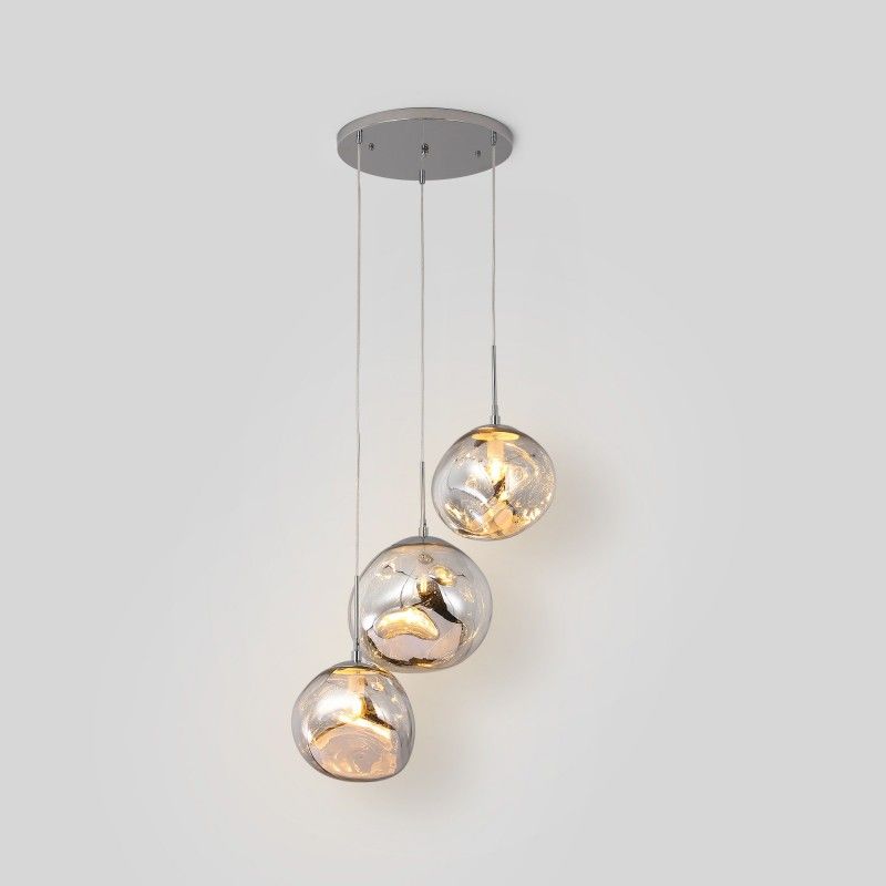 Lustre avec trois suspensions Melt Lustre avec trois suspensions Melt