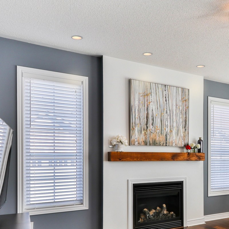 KIT Collerette spot encastrable Ø93mm (blanc) + Ampoule GU10 5,4W + Douille KIT Collerette spot encastrable Ø93mm (blanc) + Ampoule GU10 5,4W + Douille