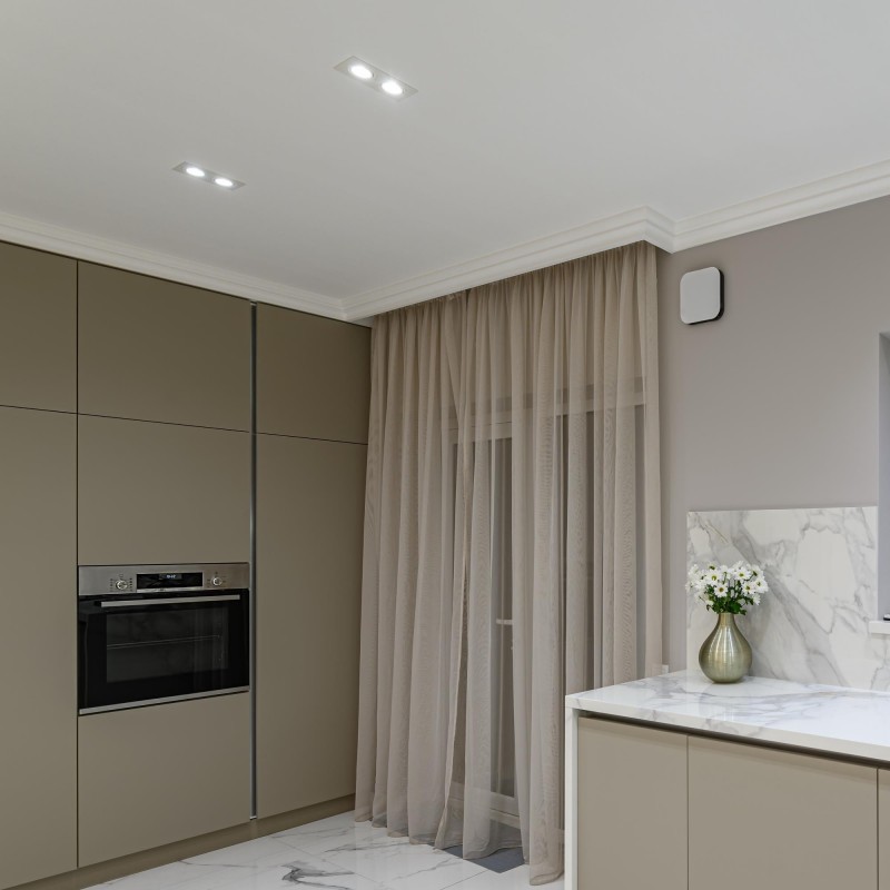 KIT Collerette spot carré 93x93mm (gris/blanc) + Ampoule GU10 5,4W + Douille