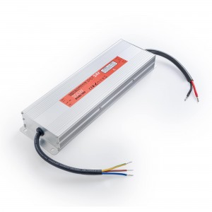 Alimentation étanche 300W...