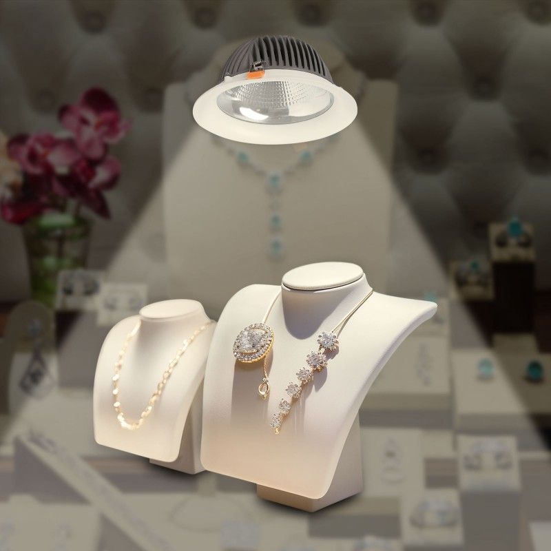 Spot LED spécial pour bijouteries - 44W - Driver Philips - Découpe Ø210 mm Spot LED spécial pour bijouteries - 44W - Driver Philips - Découpe Ø210 mm