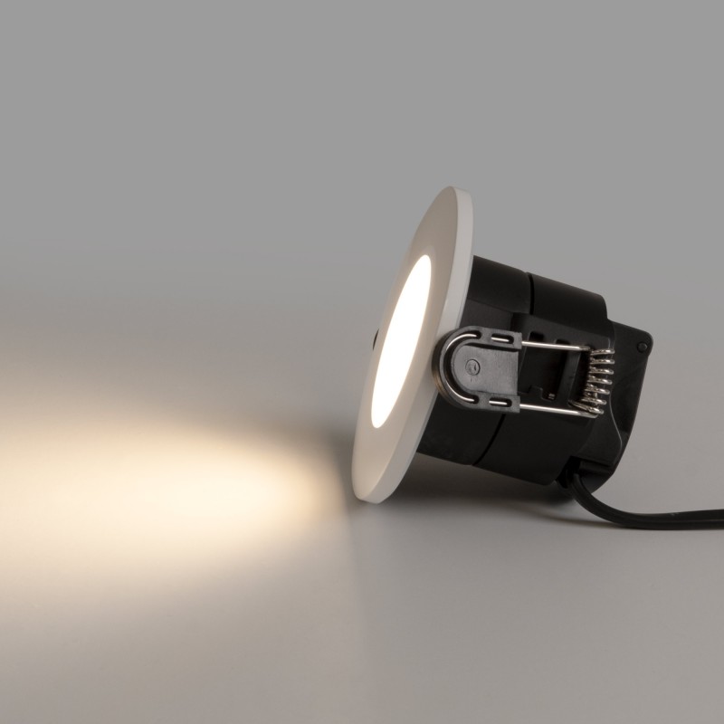 Spot encastrable LED CCT - 6W - Dimmable TRIAC - Ø68mm - IP65 - Blanc Spot encastrable LED CCT - 6W - Dimmable TRIAC - Ø68mm - IP65 - Blanc