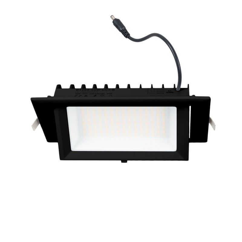 Spot LED directionnel rectangulaire - CCT - 38W - Noir - 120° Driver LIFUD Spot LED directionnel rectangulaire - CCT - 38W - Noir - 120° Driver LIFUD