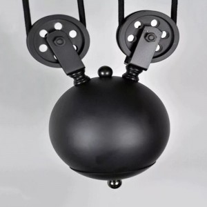 Lampe suspension en fer laqué noir