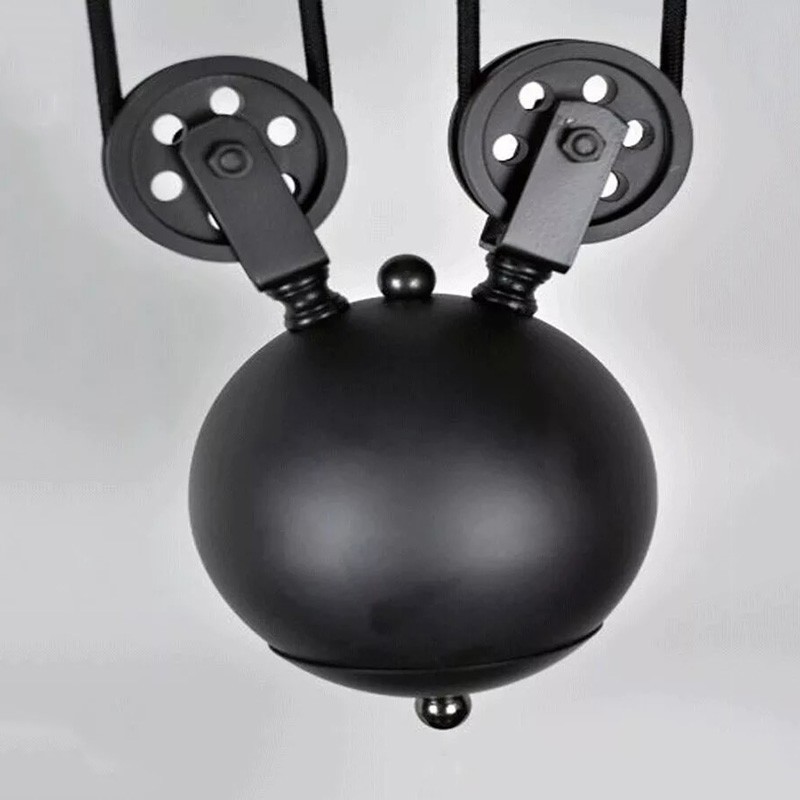 Lampe suspension en fer laqué noir Lampe suspension en fer laqué noir