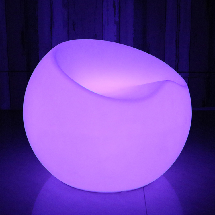 chaise lumineuse pour la décoration de bar, terrasse et jardin