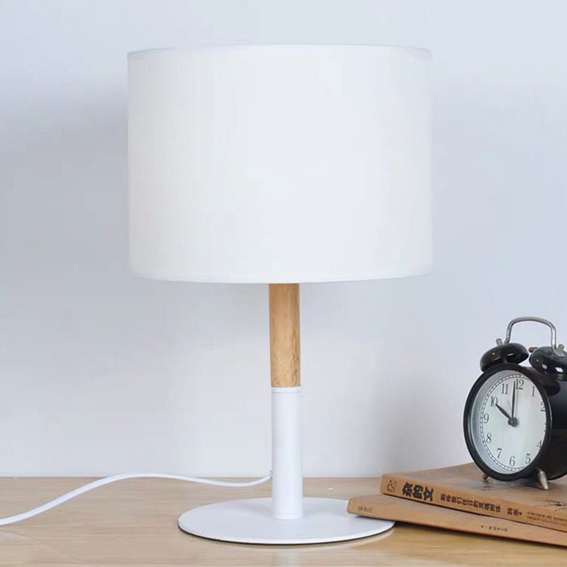 Lampe de bureau scandinave blanche bois