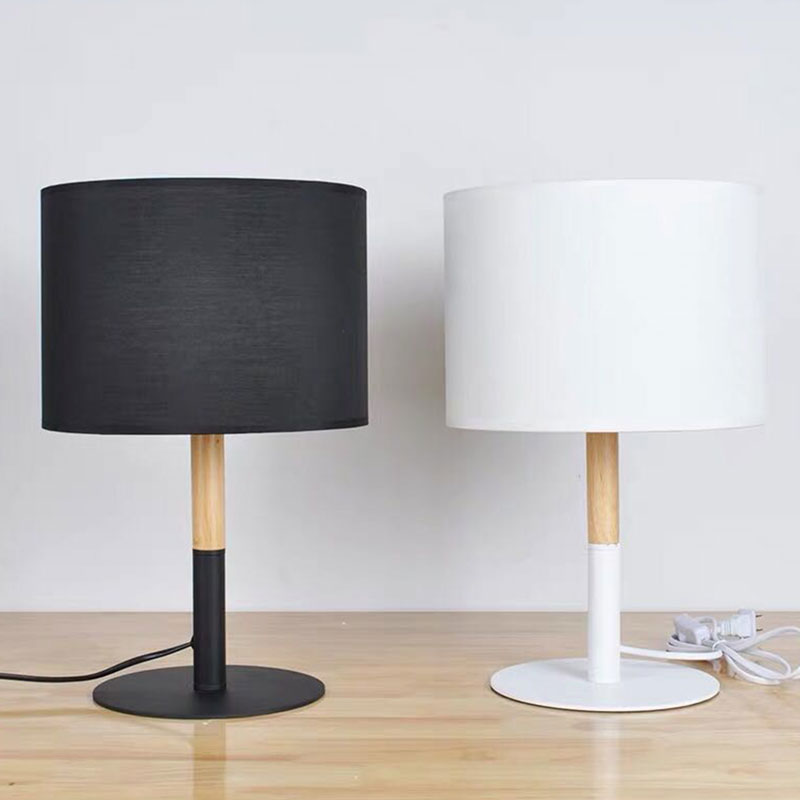 Lampe de table scandinave noire ou blanche