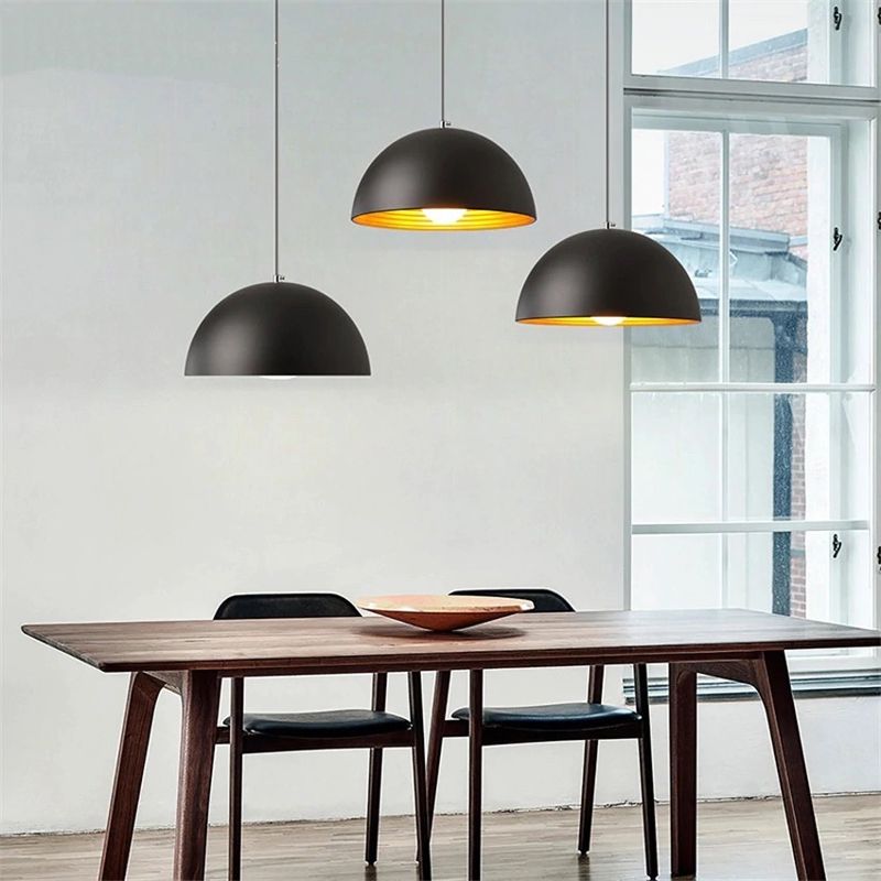 lampes suspendues noire aluminium cloche