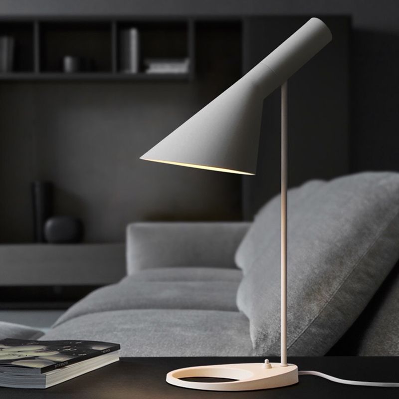 lampe de table design scandinave E27