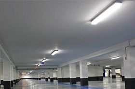 réglette led ip65 parking